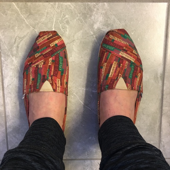 Toms Shoes - Toms Size 7 Journey Classics